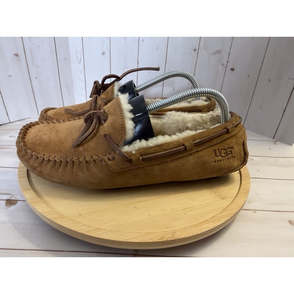 UGG Dakota Women's US 8 Moccasin Slipper Shoe Chestnut Shearling Lined